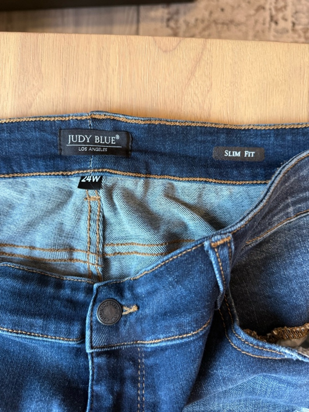 Plus Size Judy Blue Distressed Slim Fit Jeans Size 24 - Picture 4 of 7